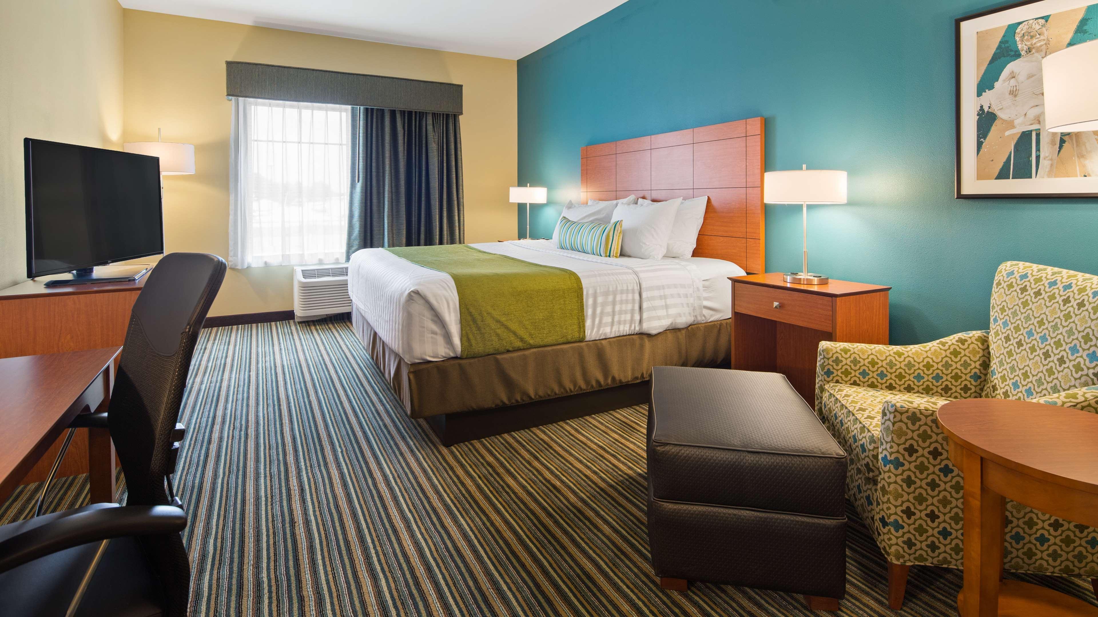Best Western Plus Tuscumbia/Muscle Shoals Hotel & Suites Exterior photo