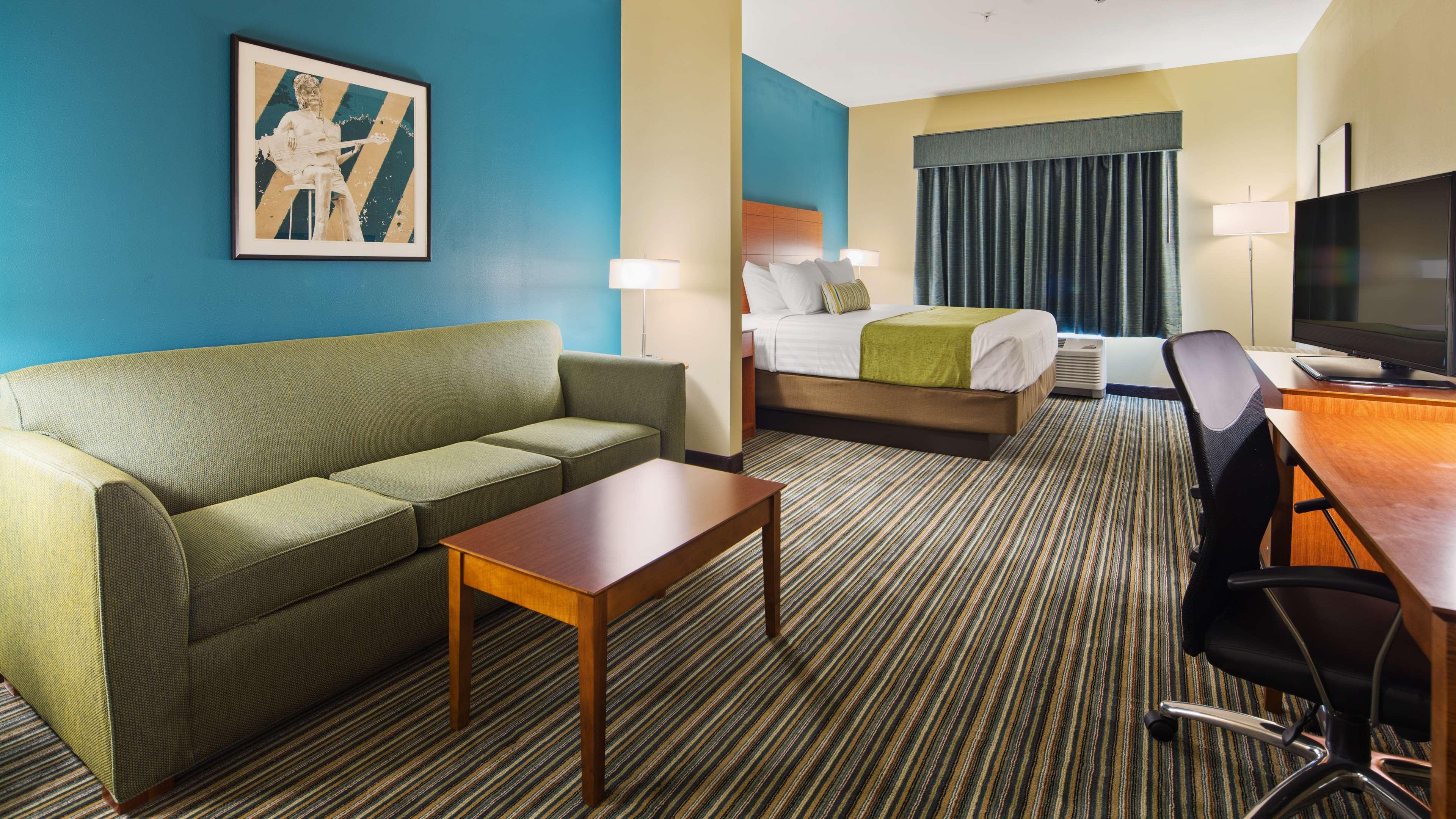 Best Western Plus Tuscumbia/Muscle Shoals Hotel & Suites Exterior photo