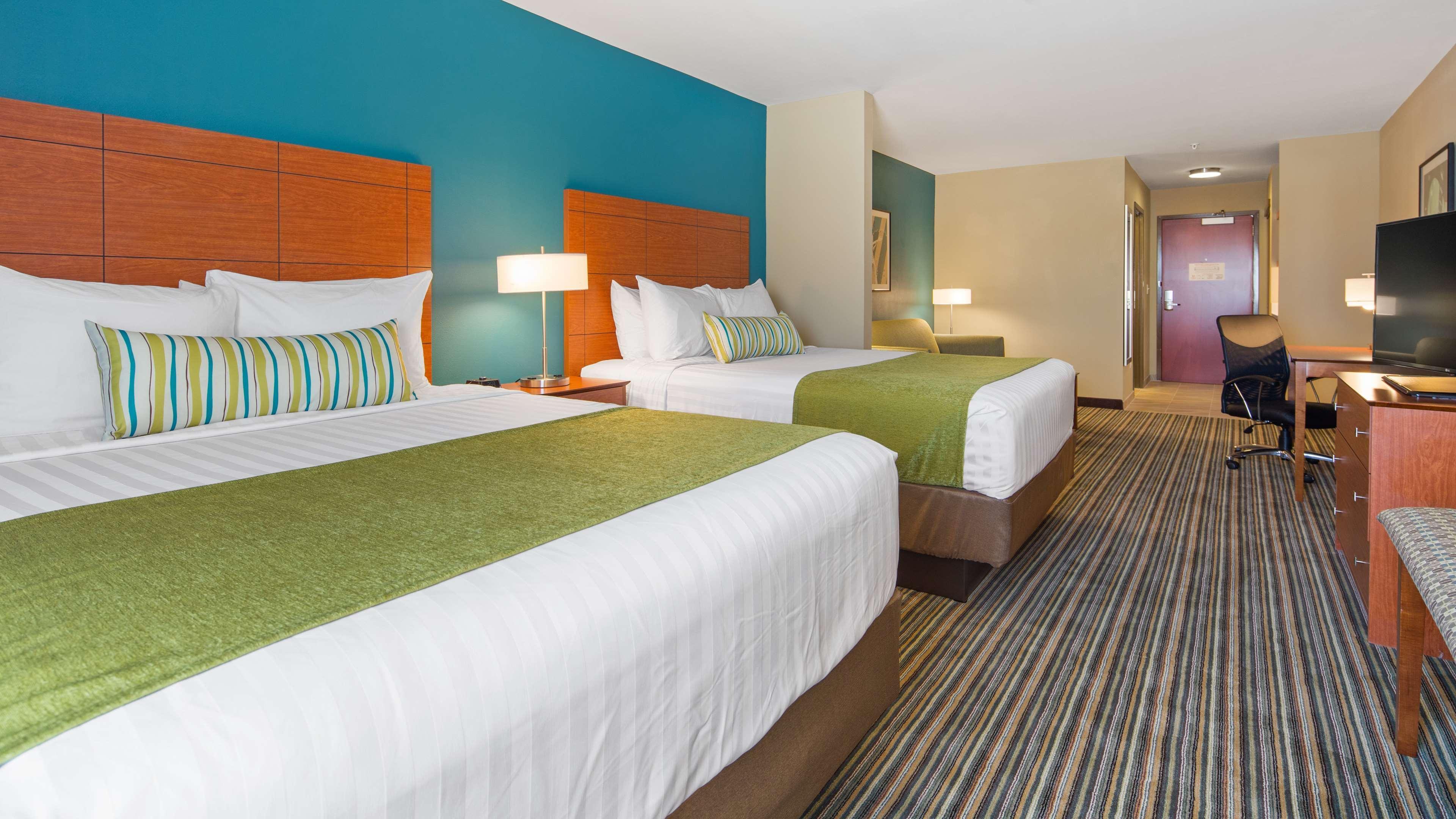 Best Western Plus Tuscumbia/Muscle Shoals Hotel & Suites Exterior photo
