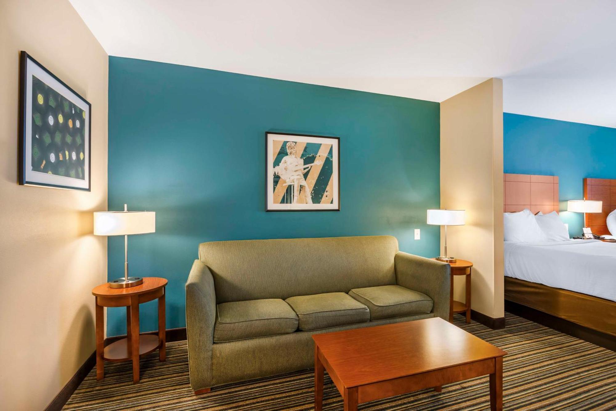 Best Western Plus Tuscumbia/Muscle Shoals Hotel & Suites Exterior photo