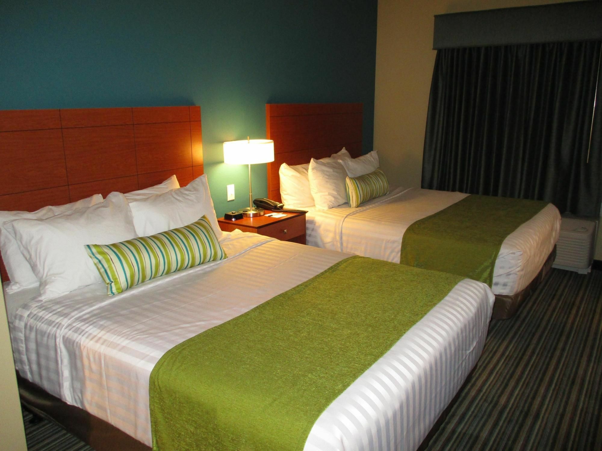 Best Western Plus Tuscumbia/Muscle Shoals Hotel & Suites Exterior photo